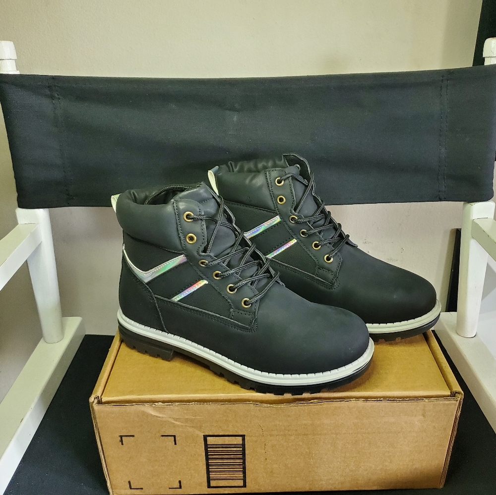 YOKI Womens Tim-13 Ankle Boot Size 7.5